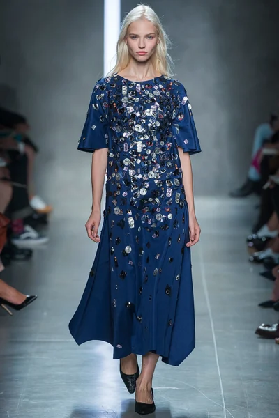 Look 29